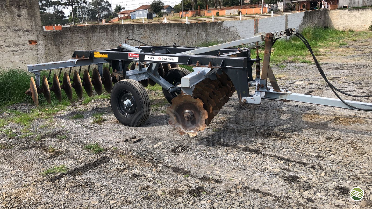 IMPLEMENTOS AGRICOLAS GRADE NIVELADORA NIVELADORA 32 DISCOS Fazenda Guapo Agropecuária COMODORO MATO GROSSO MT